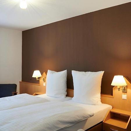 Augustin'S Hotel メーアスブルク エクステリア 写真
